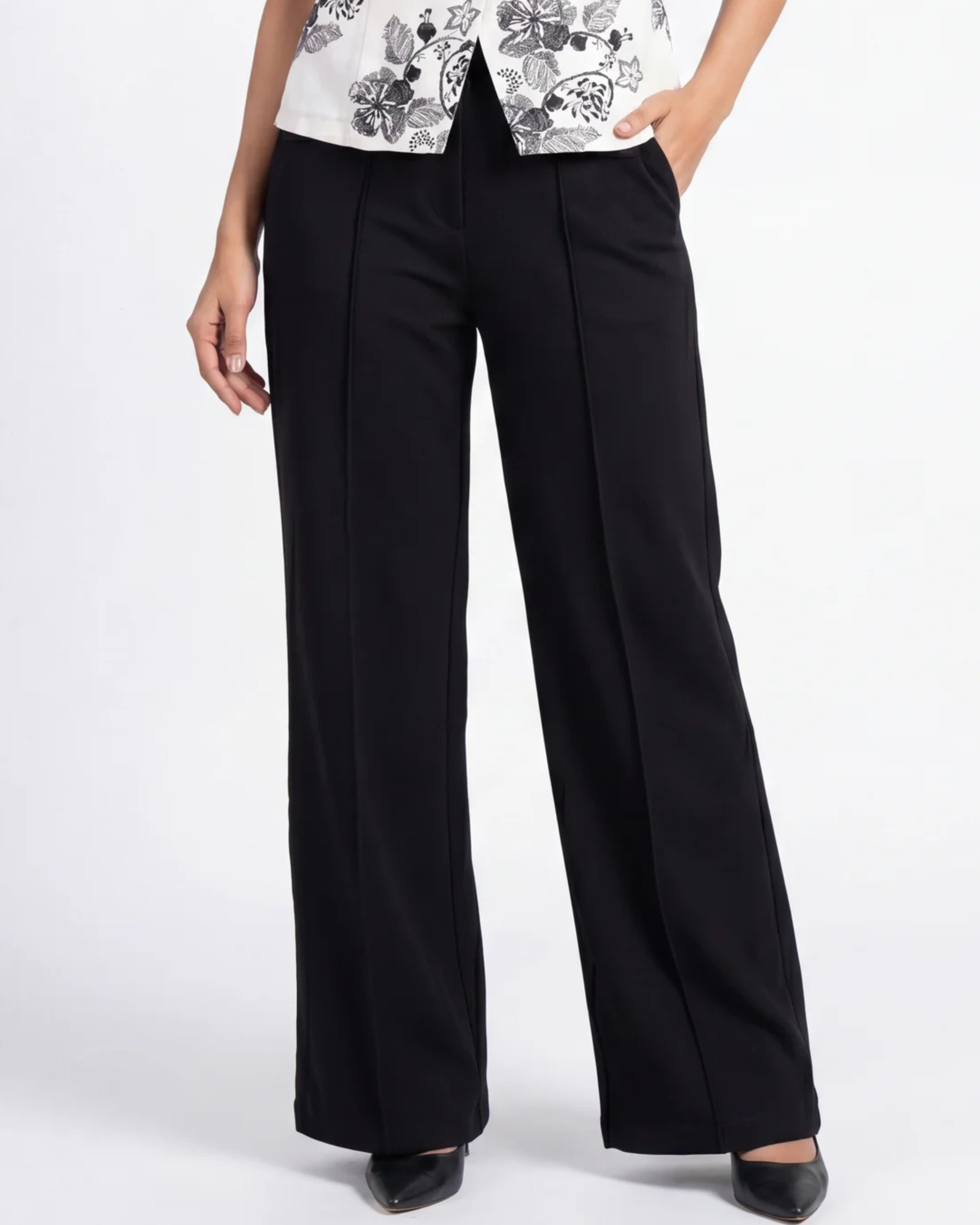 Printed Black and White Cord Set